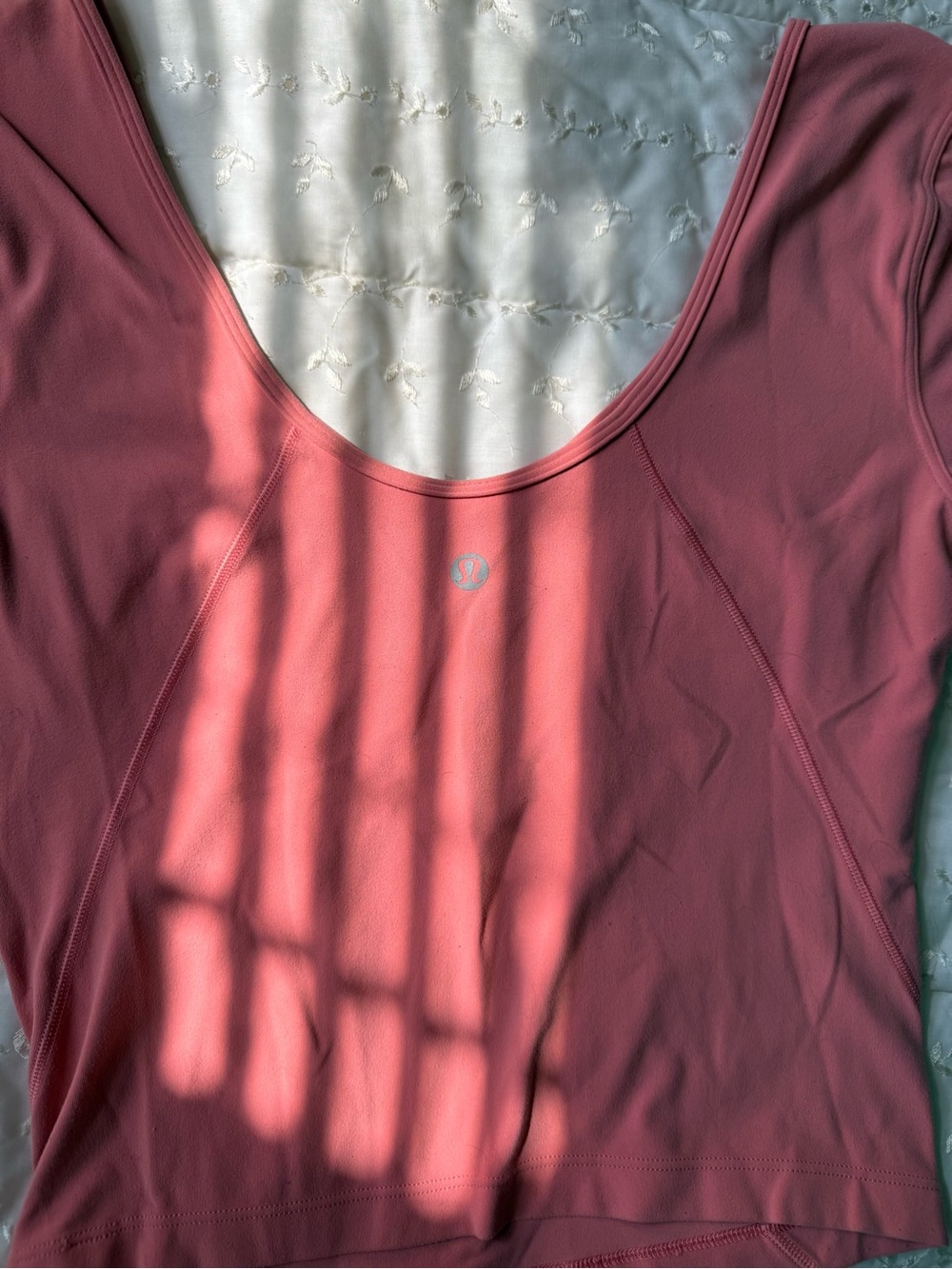 lululemon athletica Women’s Scoop Neck Athletic Top Dusty Rose